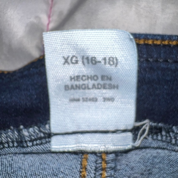 Time and Tru Jean Shorts - Picture 2 of 4